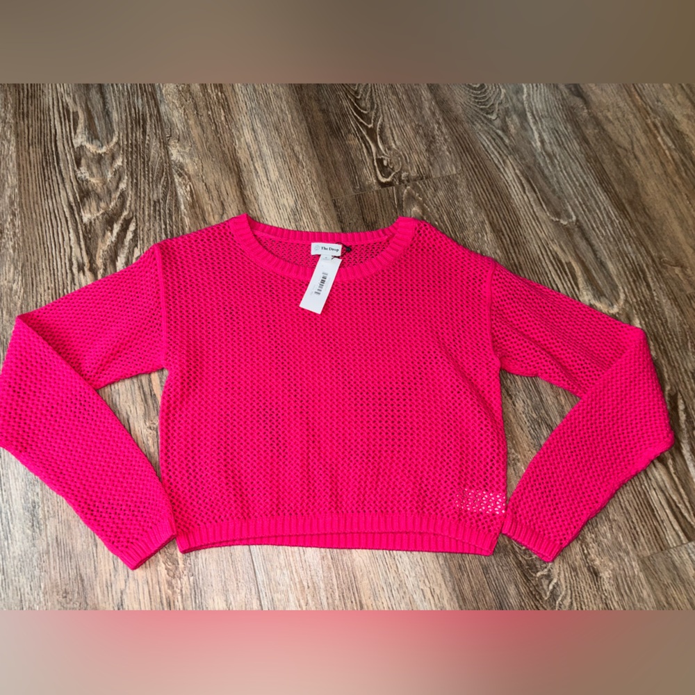 Neon Pink crochet long sleeve top💓 NWT size medium